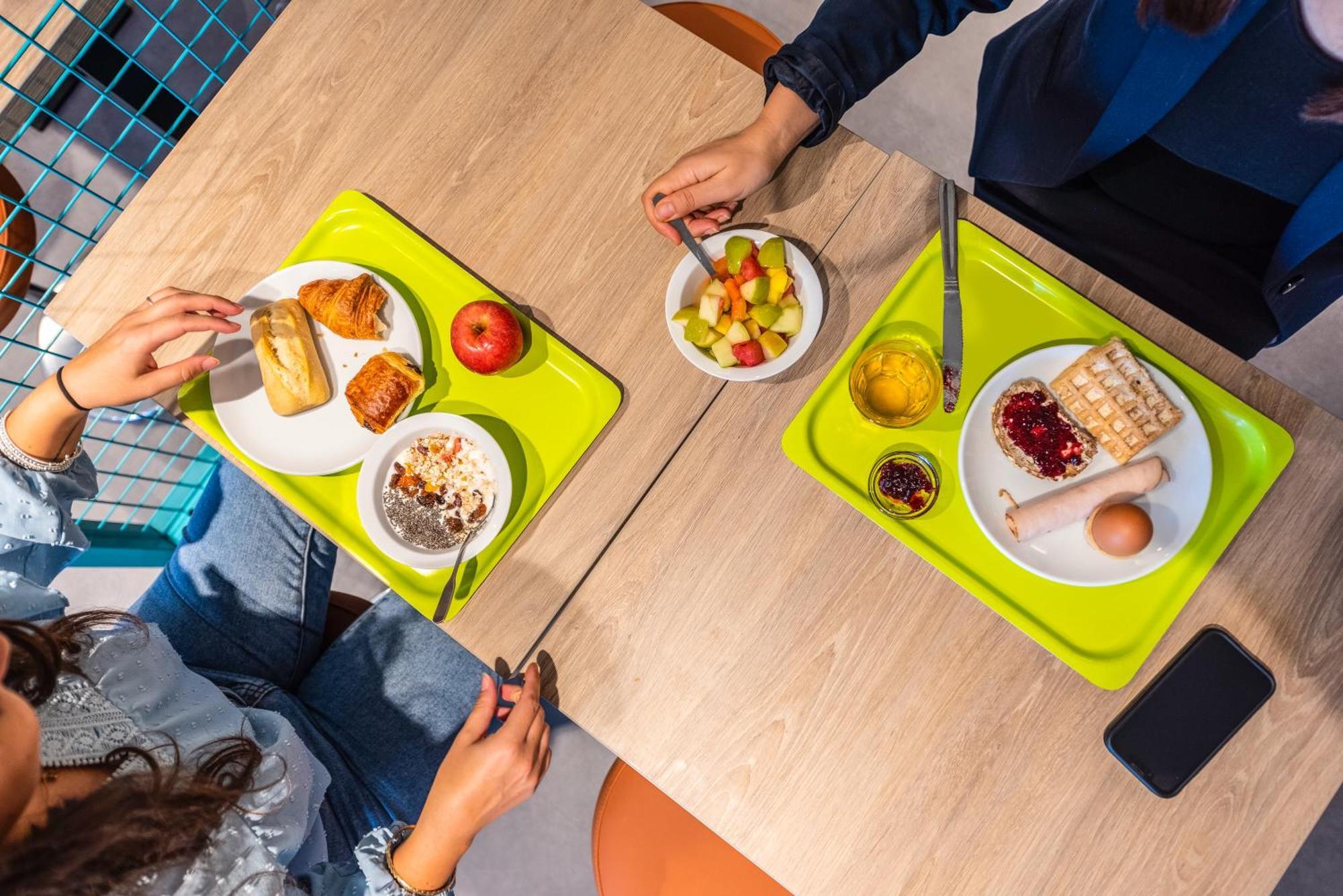 Ibis Budget Villefranche Limas 외부 사진