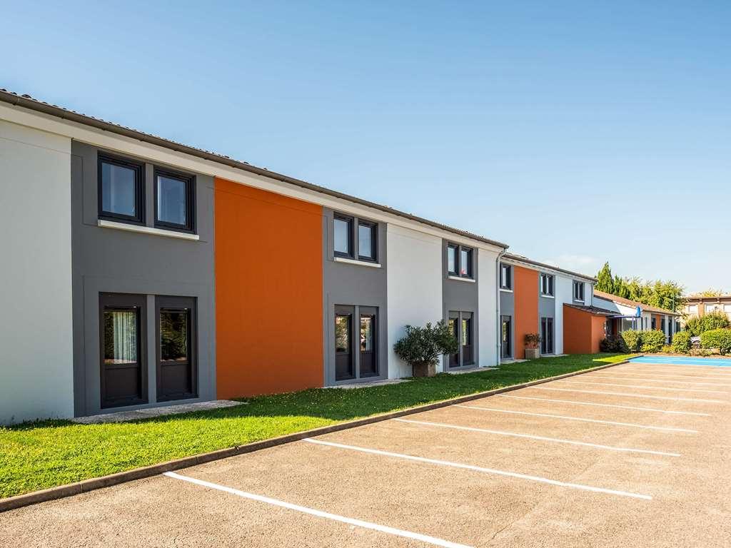 Ibis Budget Villefranche Limas 외부 사진
